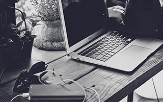 看懂91网1只需要抓住一点：这不是催泪，是把人慢慢拧紧（91大事件的暗示别错过）